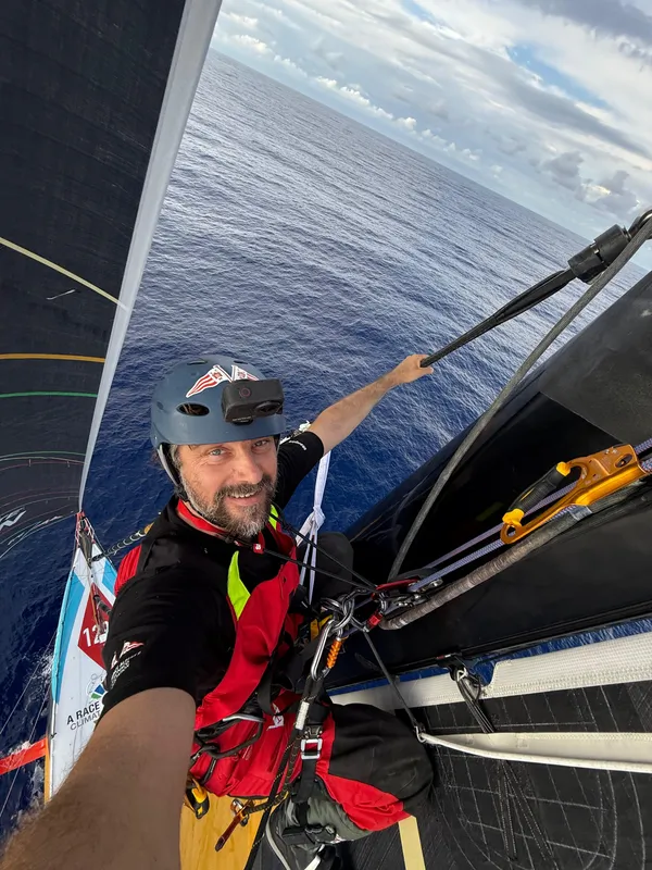 CARRERA, 7 DE ENERO DE 2025: Foto enviada desde el barco Fortinet - Best Western durante la regata de vela Vendée Globe el 7 de enero de 2025. (Foto del patrón Romain Attanasio)